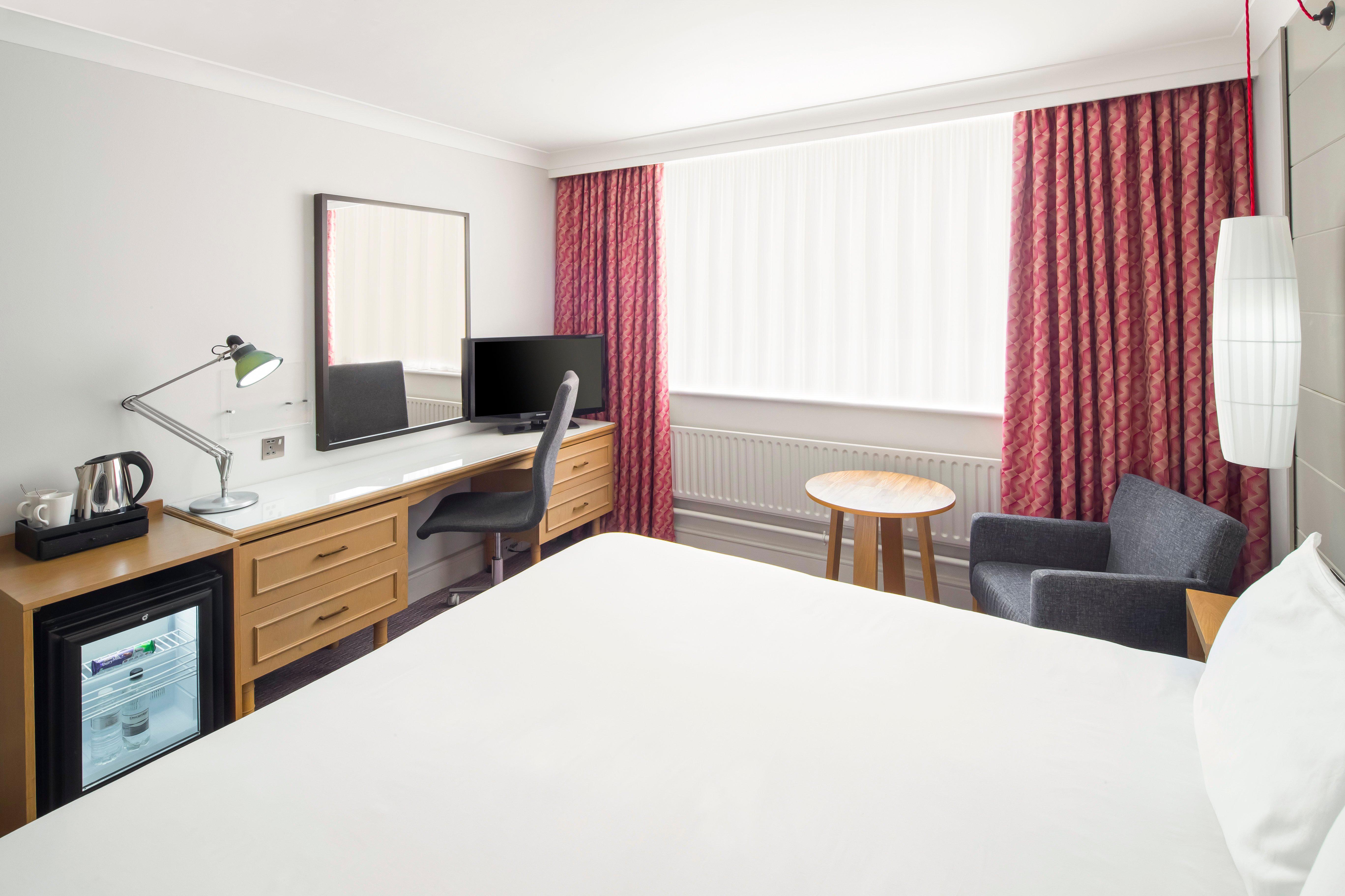 Holiday Inn Peterborough West By Ihg Exterior foto